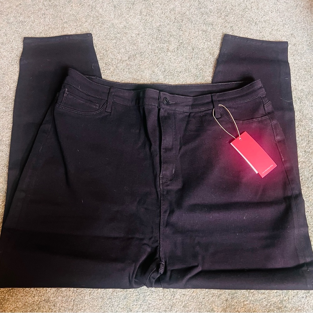 Ultra Stretch Butt Lifting Skinny Jeans